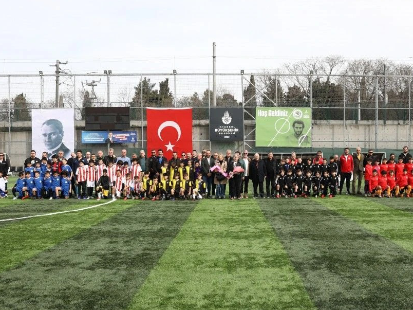 İbb tarafından Metin Kurt Adına Futbol Turnuvası Düzenlendi